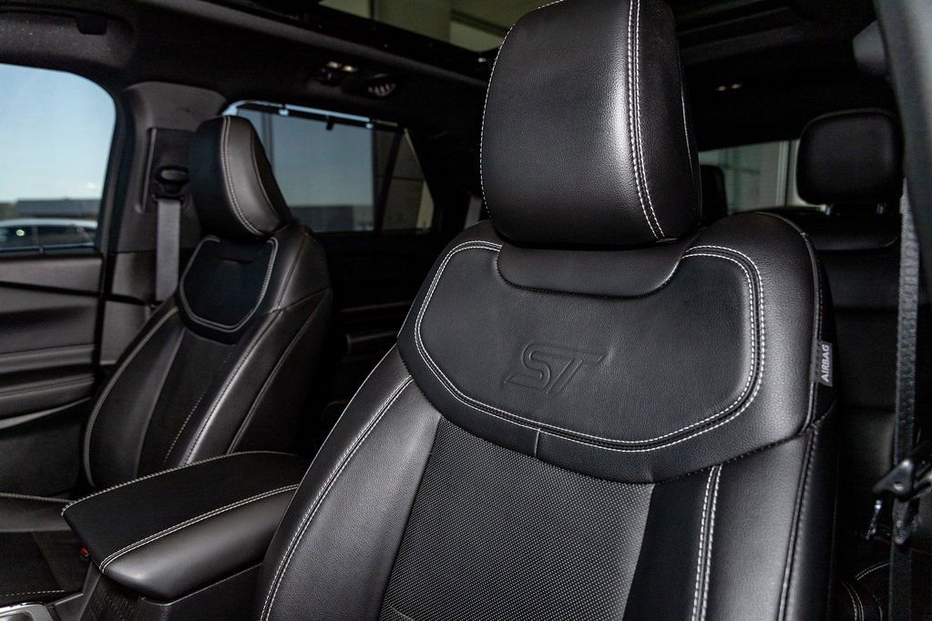 Used 2023 Ford Explorer ST w/ Equipment Group 401A image 18