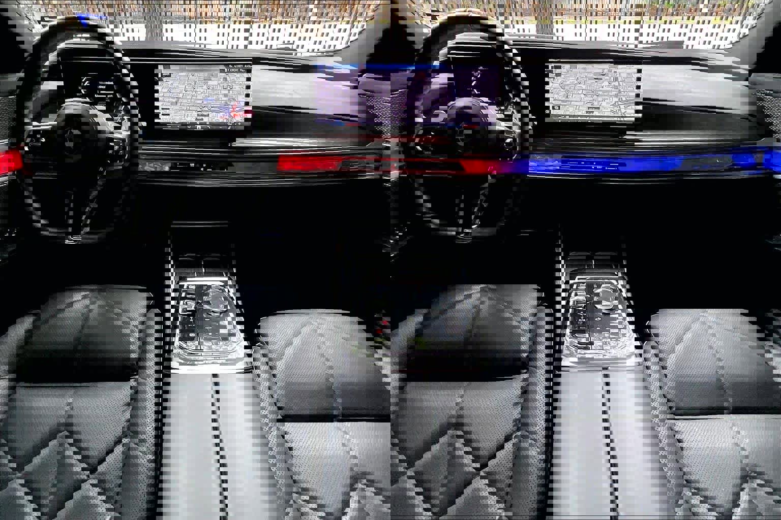 Used 2023 BMW 740i image 15