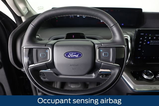 New 2025 Ford Expedition Max Platinum w/ Driver's Package image 38