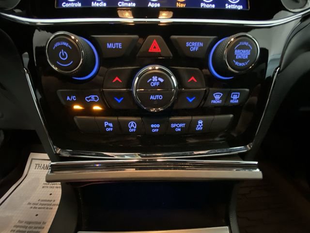 Used 2021 Jeep Grand Cherokee Laredo X image 19