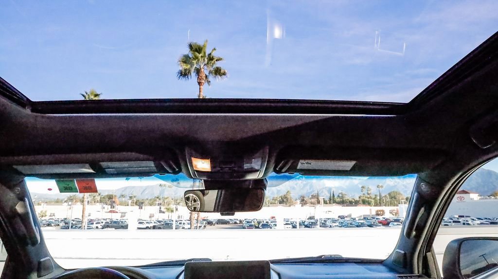 Used 2023 Lexus GX 460 Premium image 18