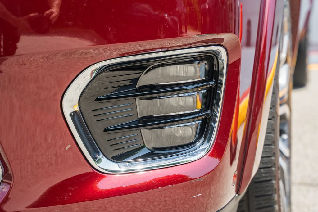 Certified 2025 RAM 1500 Tungsten w/ Trailer Tow Group AWD/4WD image 15