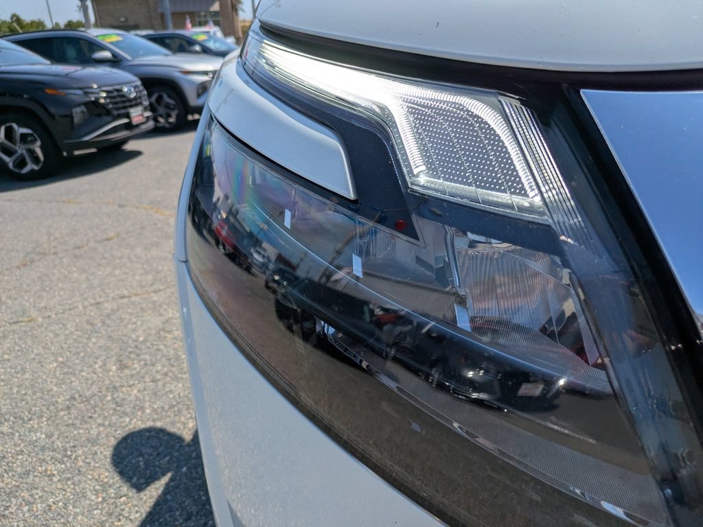 Certified 2024 Nissan Pathfinder SV FWD image 11
