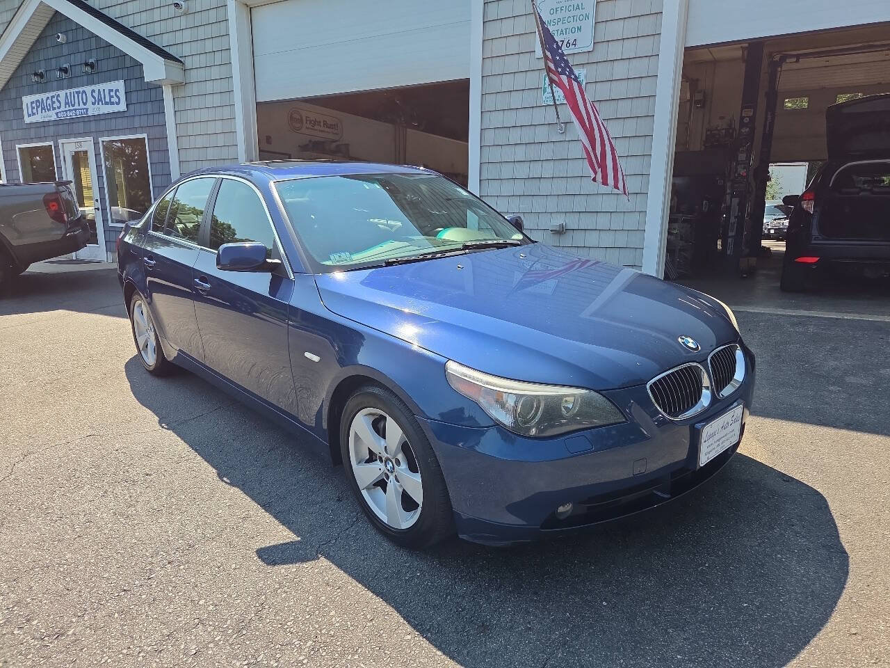 Used 2006 BMW 530xi Sedan AWD/4WD image 2