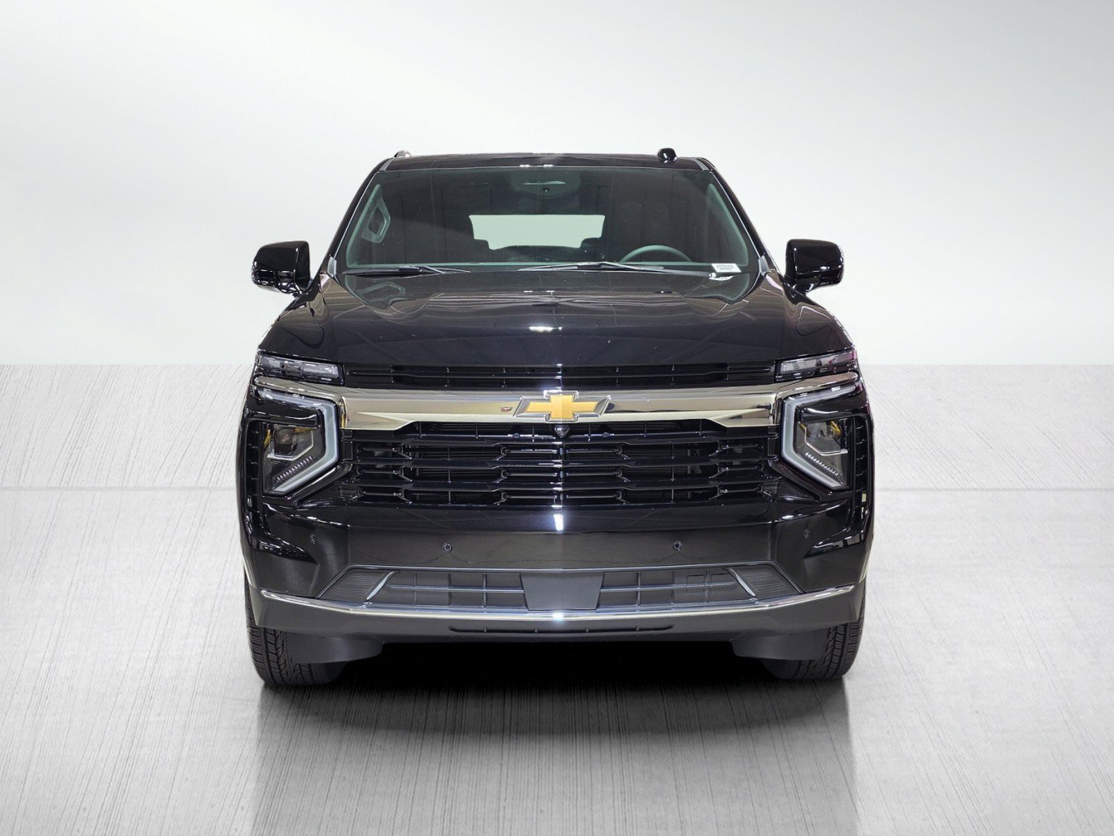 New 2027 Chevrolet Suburban LS RWD image 2