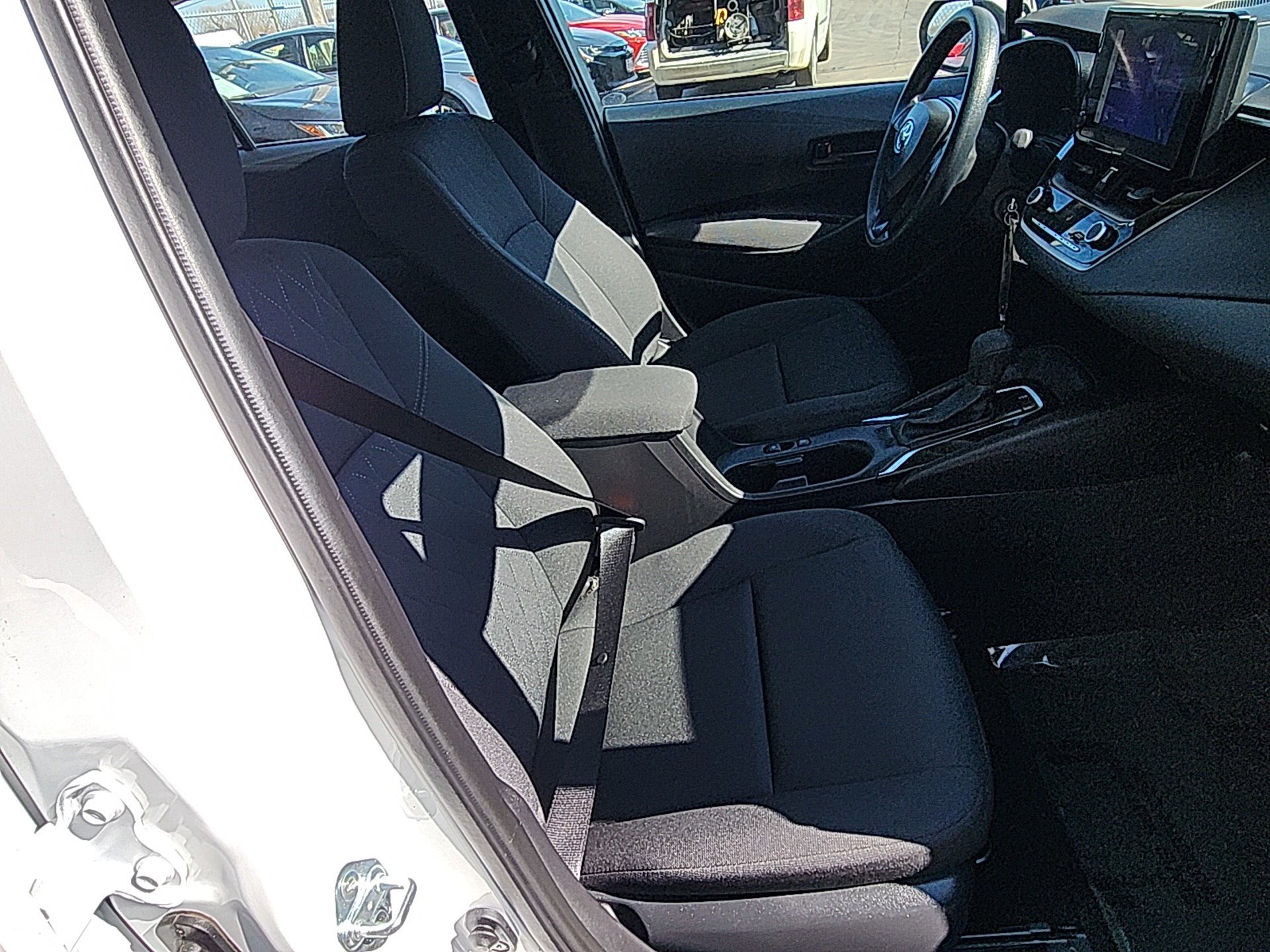 Certified 2025 Toyota Corolla LE image 25