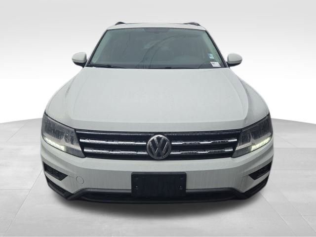Used 2021 Volkswagen Tiguan SE image 2