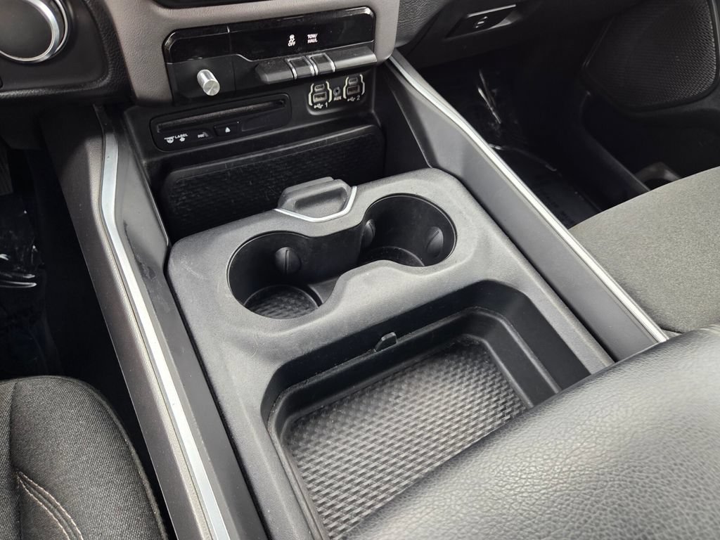 Used 2019 RAM 1500 Big Horn RWD image 25