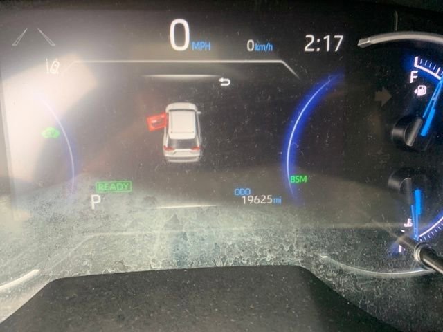 Used 2025 Toyota RAV4 XLE image 19