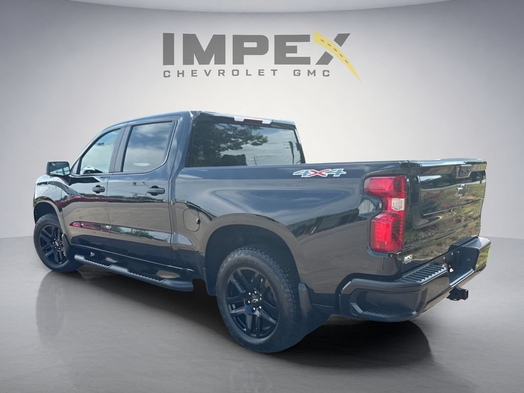 Used 2024 Chevrolet Silverado 1500 Custom AWD/4WD image 3