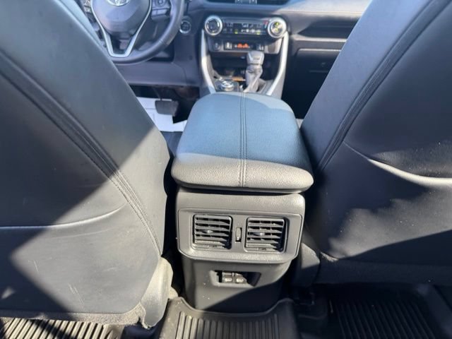 Used 2023 Toyota RAV4 XSE AWD/4WD image 32