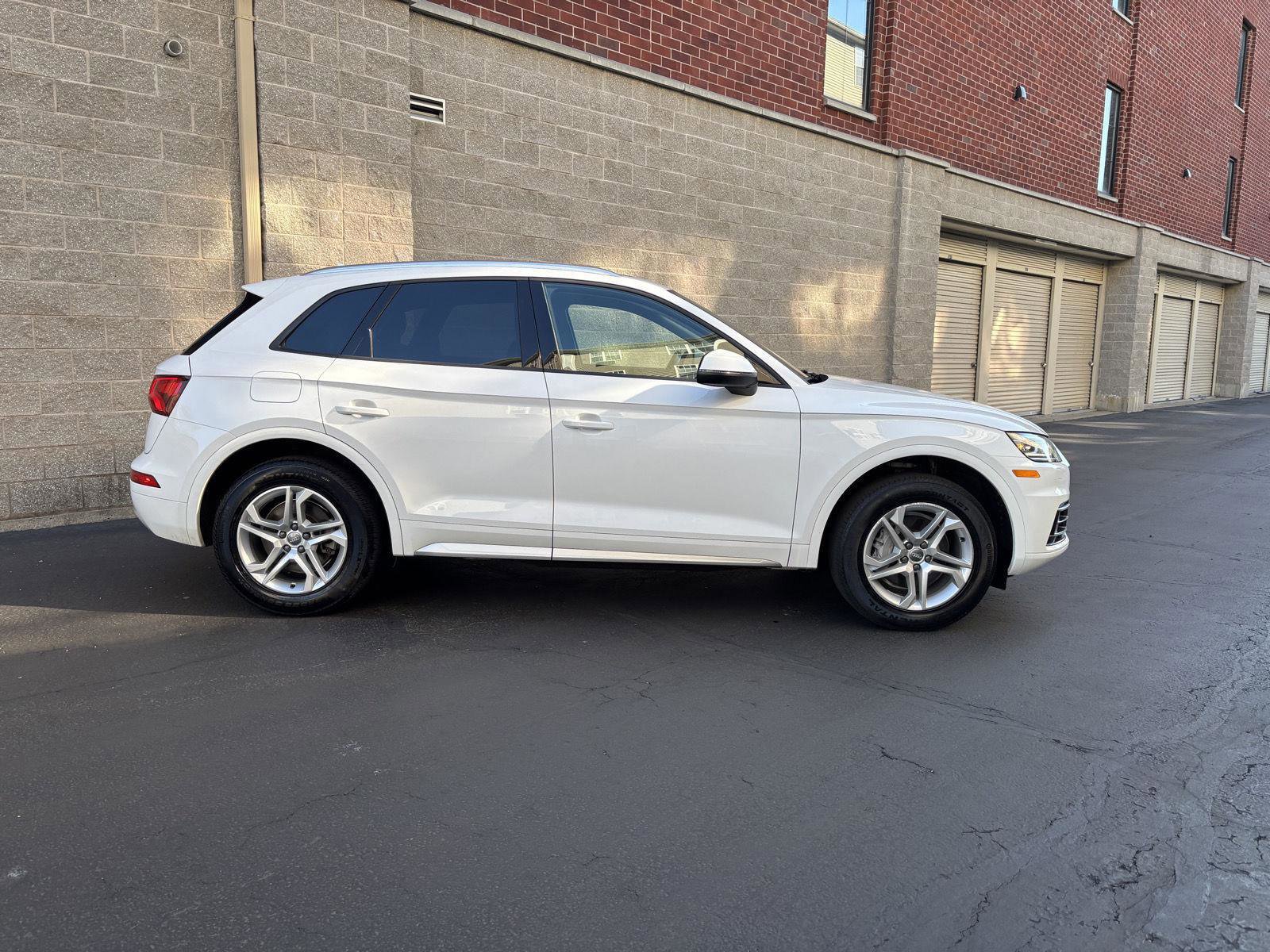 Used 2018 Audi Q5 2.0T Premium AWD/4WD image 2