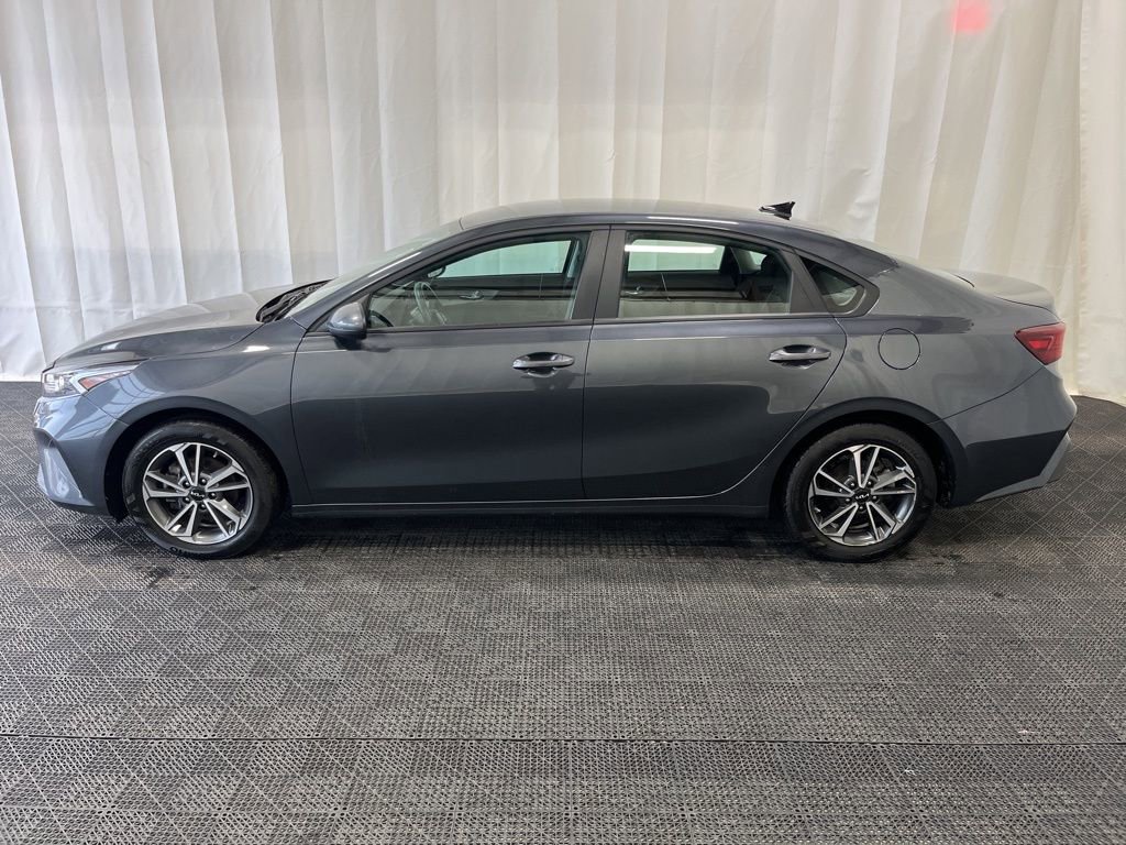 Used 2023 Kia Forte LXS FWD image 29