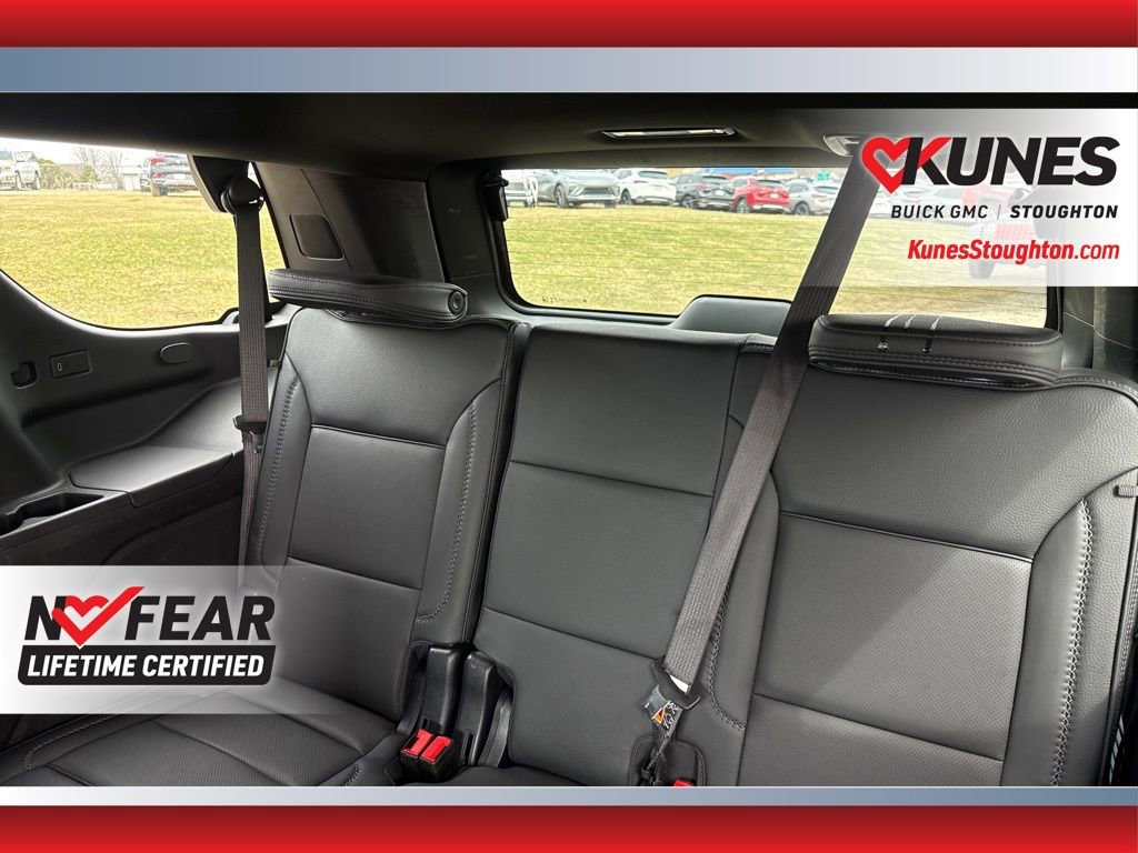 Used 2025 GMC Yukon Denali AWD/4WD image 39
