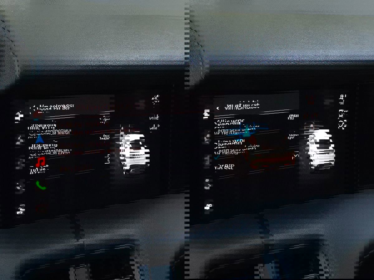 Used 2023 Porsche Taycan image 54