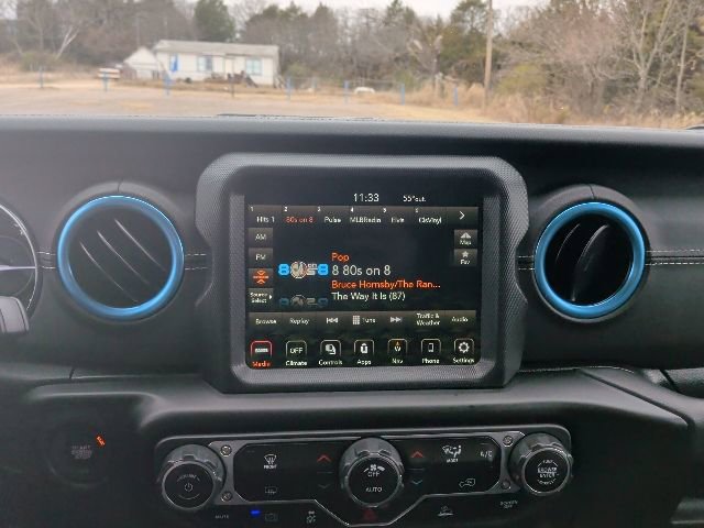 Used 2022 Jeep Wrangler Unlimited Sahara image 22