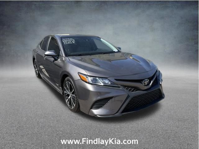 Used 2019 Toyota Camry SE w/ Convenience Package FWD image 4