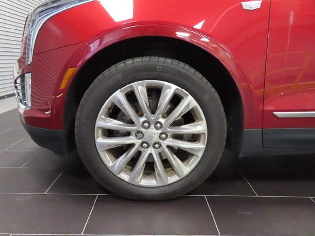 Used 2019 Cadillac XT5 Premium Luxury w/ Driver Assist Package FWD image 13