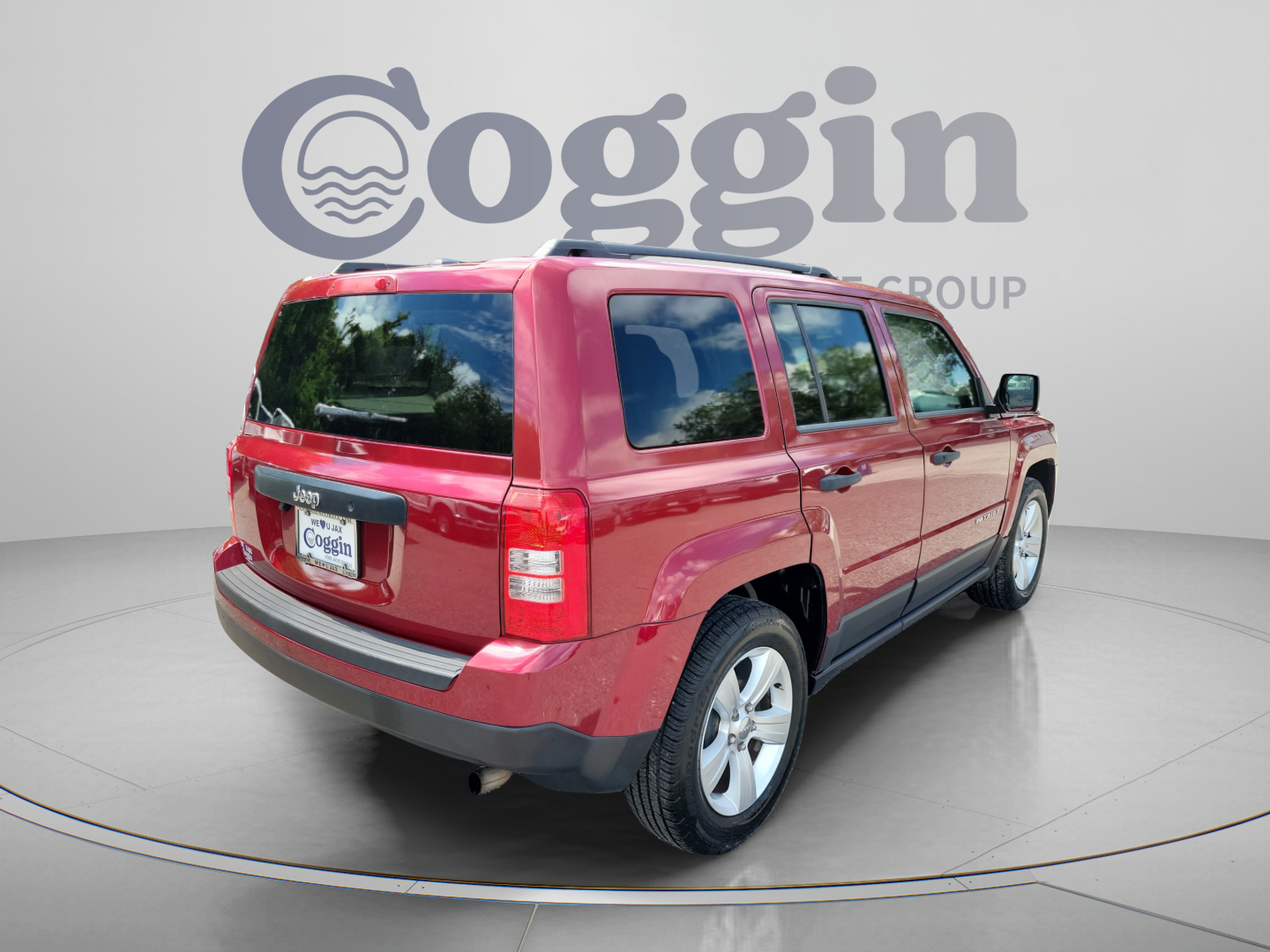 Used 2014 Jeep Patriot Sport w/ Tire & Wheel Group FWD image 3