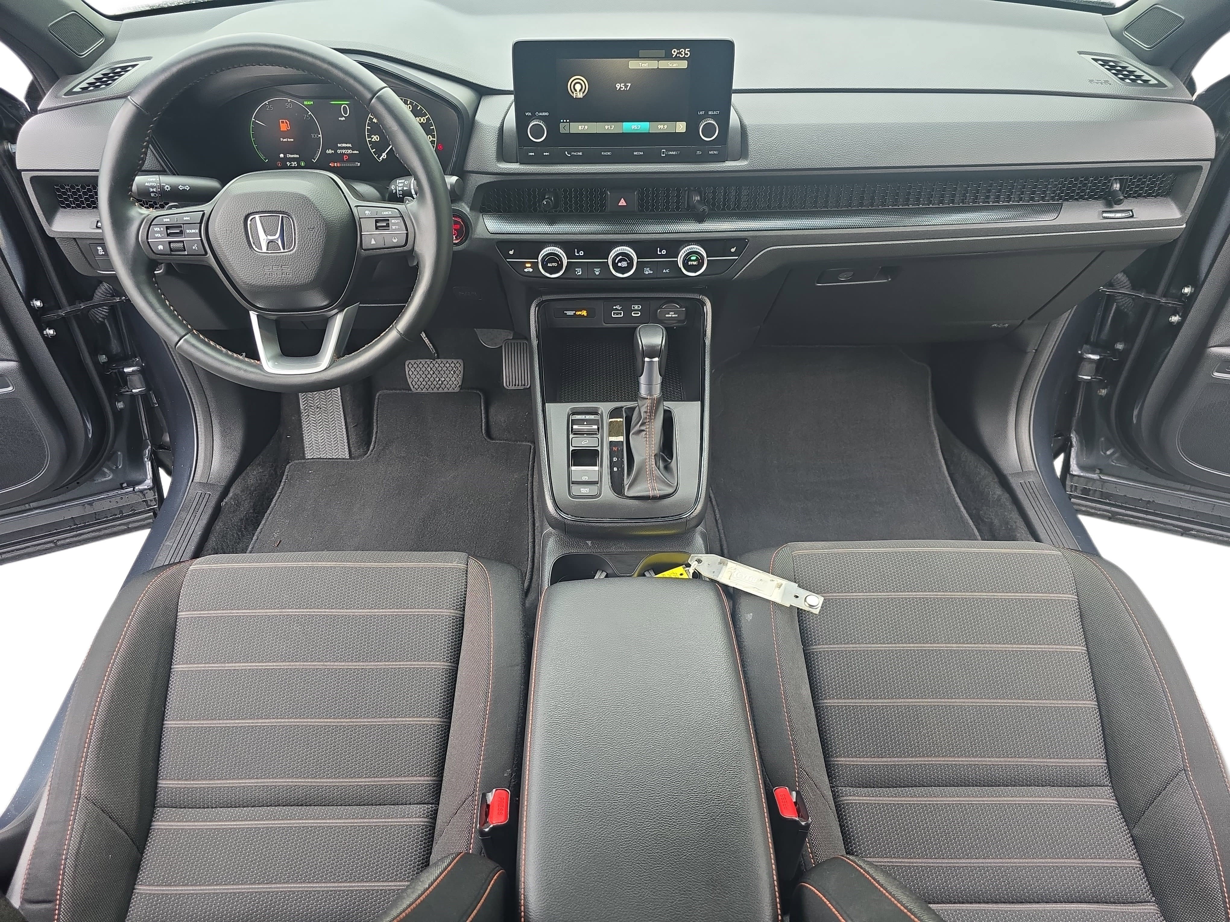 Used 2025 Honda CR-V Sport image 9