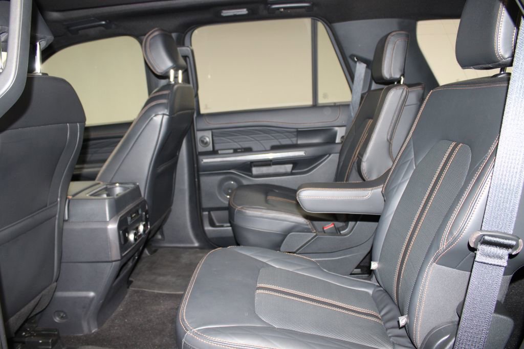 Used 2023 Ford Expedition Platinum AWD/4WD image 26