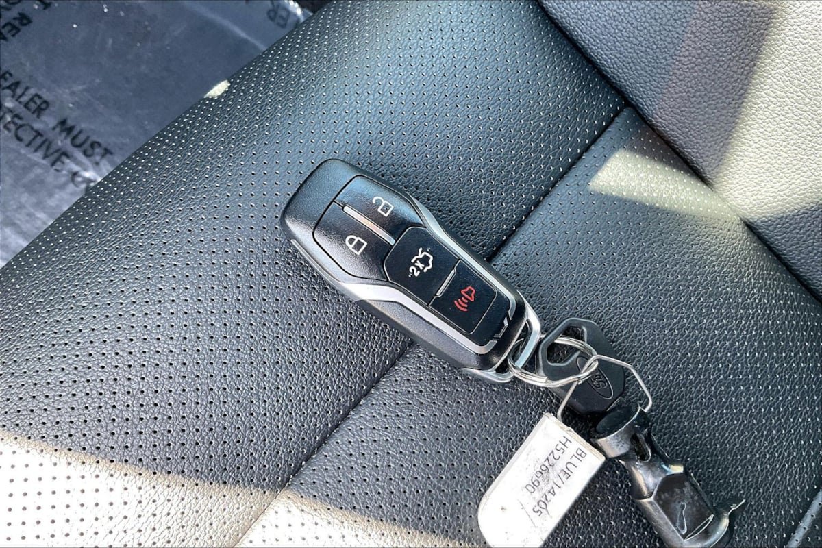 Used 2017 Ford Mustang GT Premium w/ Equipment Group 401A RWD image 11