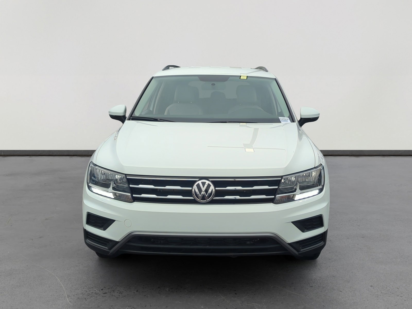 Used 2020 Volkswagen Tiguan S image 8