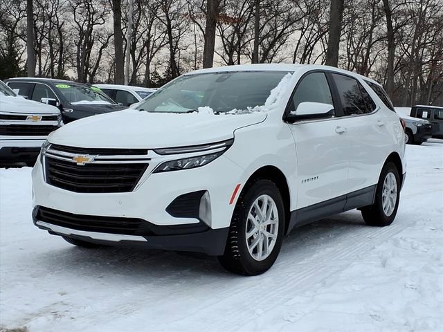 Used 2022 Chevrolet Equinox LT w/ Driver Convenience Package image 4
