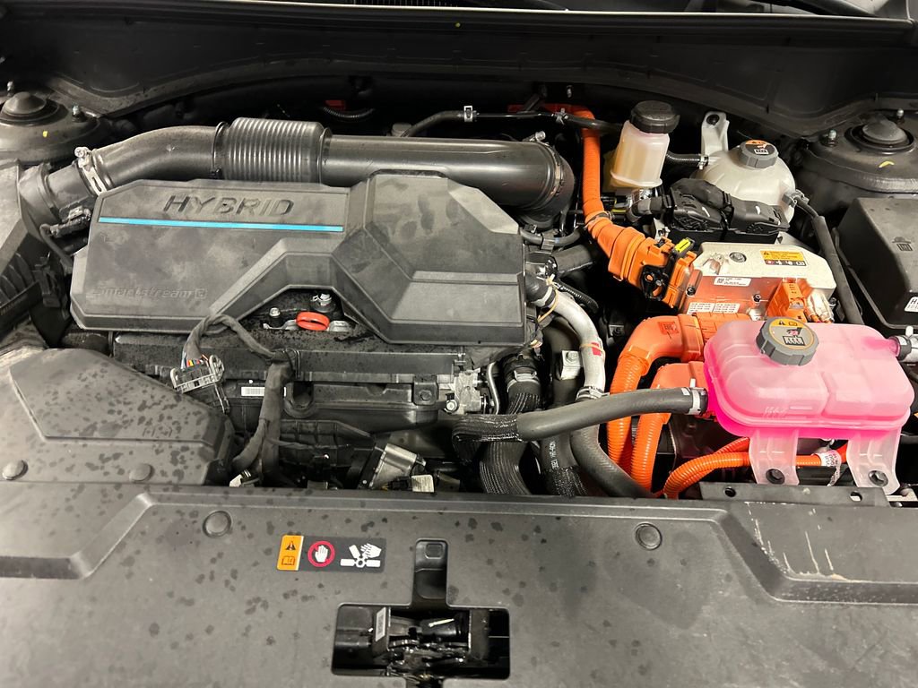 Used 2025 Hyundai Santa Fe Limited image 27