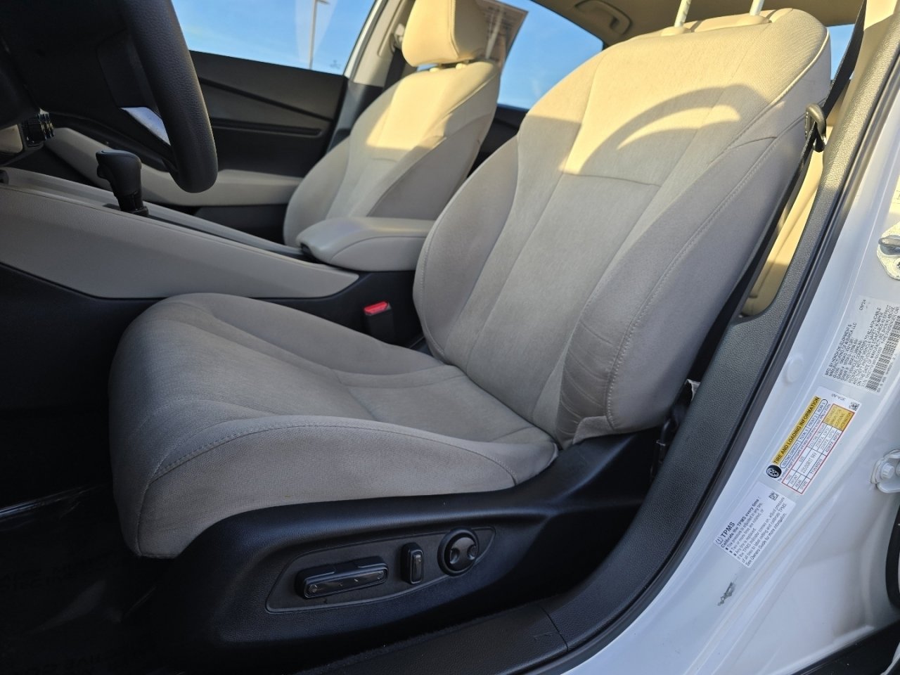 Certified 2024 Honda Accord EX image 24