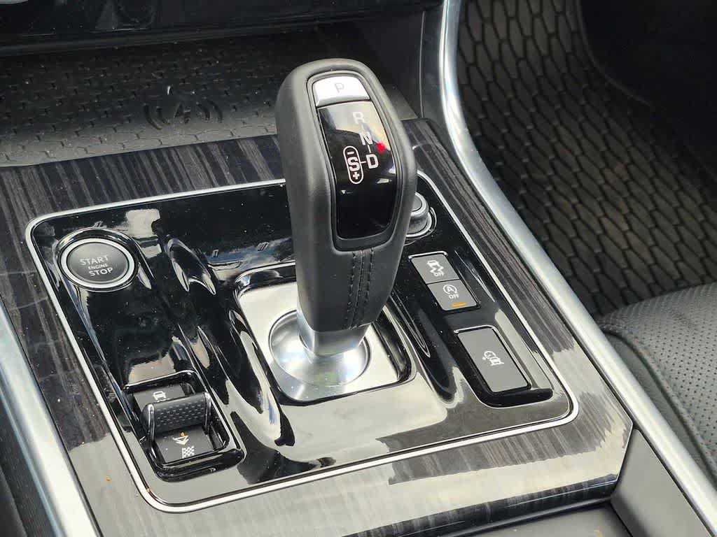 Used 2020 Jaguar XE S AWD/4WD image 43