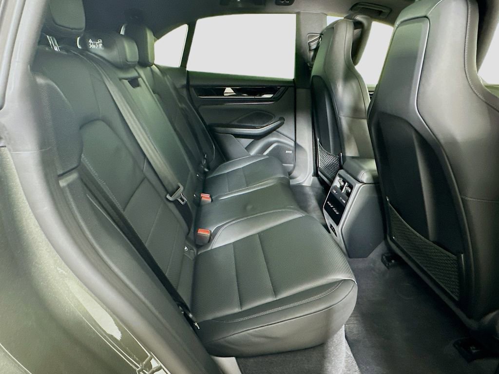 Certified 2024 Porsche Macan 4 Electric image 29