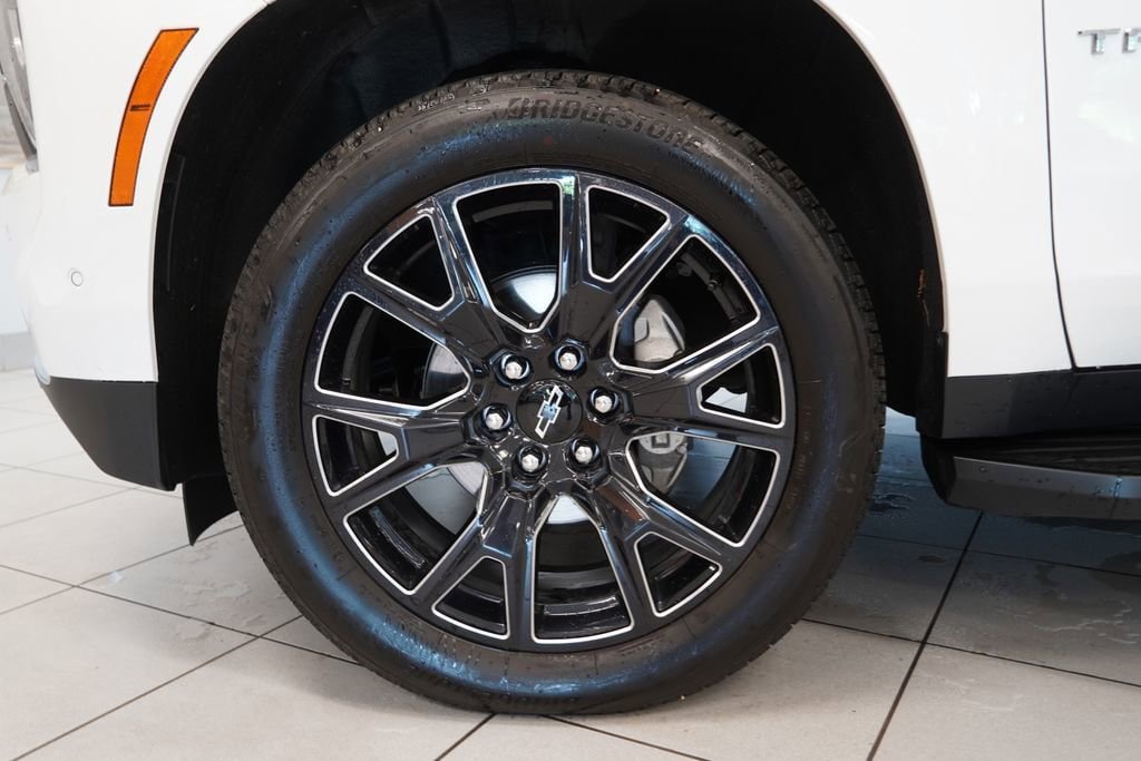 New 2025 Chevrolet Tahoe Premier w/ Sun And Tow Package AWD/4WD image 19
