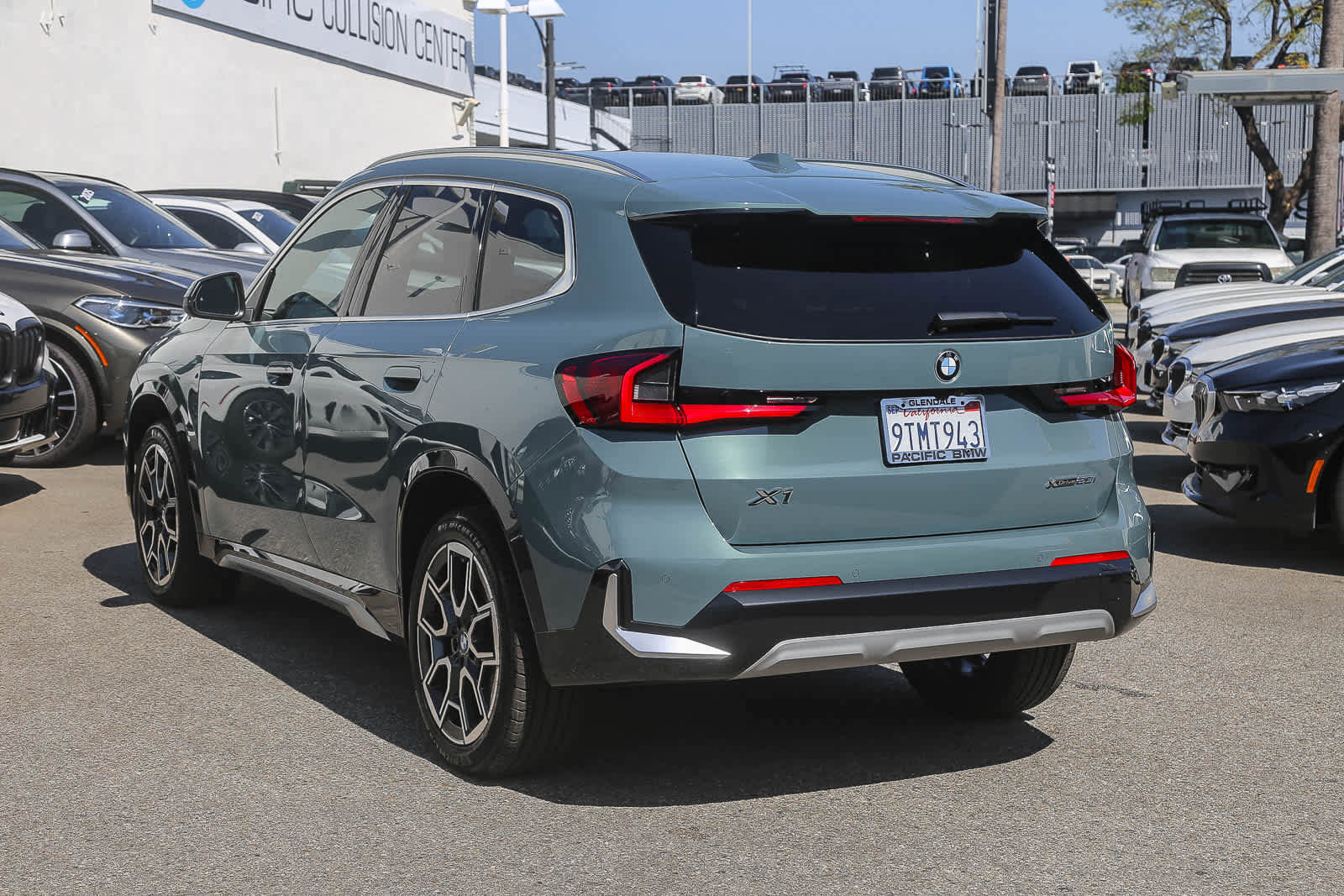 Used 2026 BMW X1 xDrive28i image 4