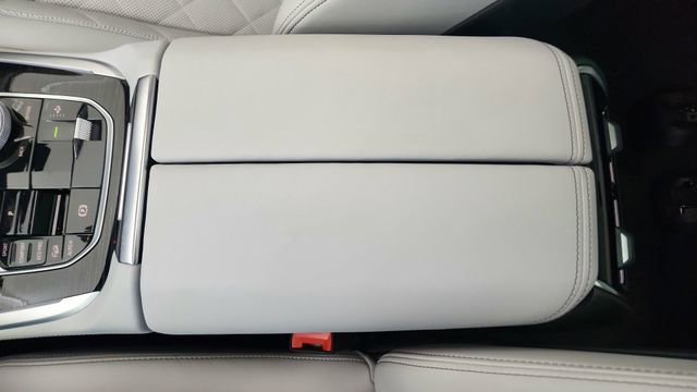 Used 2026 BMW X7 xDrive40i image 62