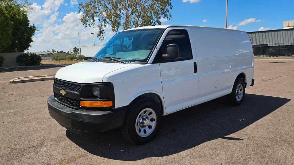 Used 2014 Chevrolet Express 1500 RWD image 4