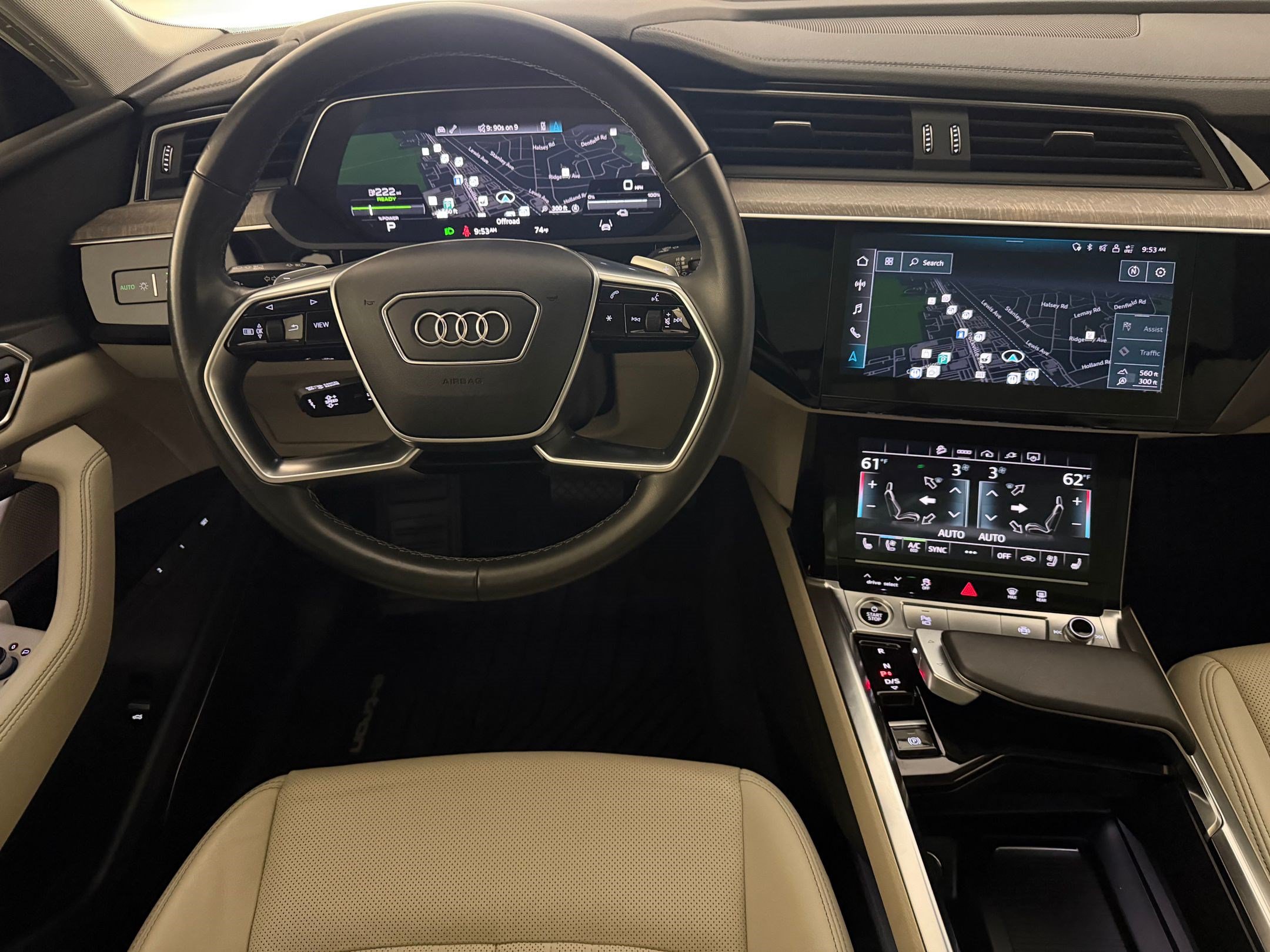 Certified 2024 Audi Q8 e-tron Premium Plus w/ Premium Plus Package AWD/4WD image 32