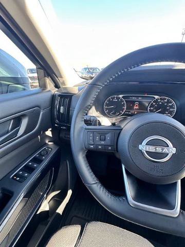 Certified 2024 Nissan Pathfinder SV w/ SV Premium Package image 18