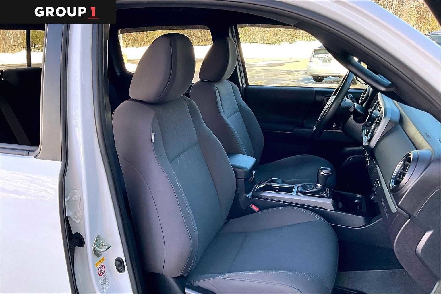 Certified 2018 Toyota Tacoma TRD Off-Road w/ Technology Package image 8