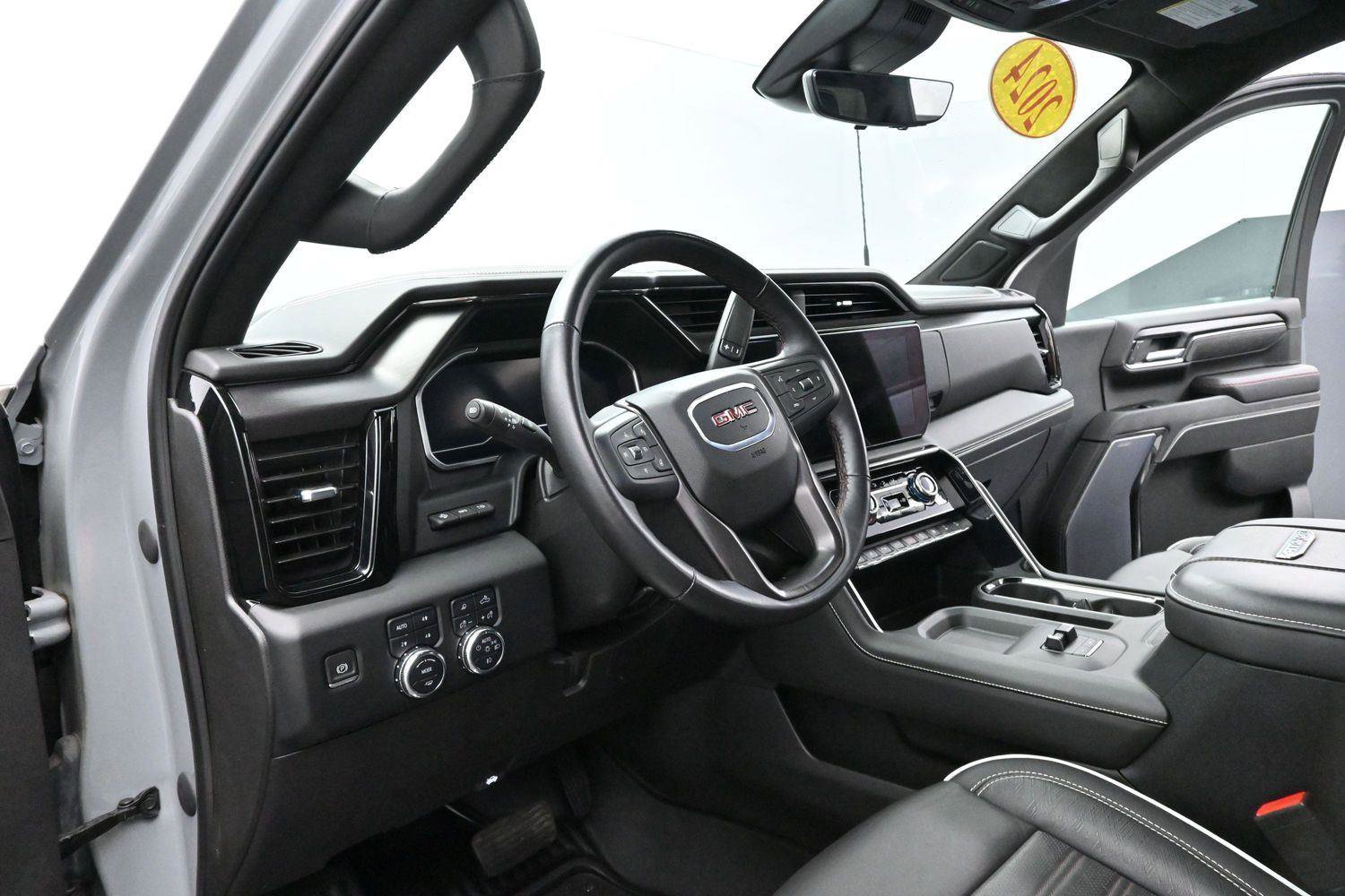 Used 2024 GMC Sierra 2500 AT4X AWD/4WD image 16