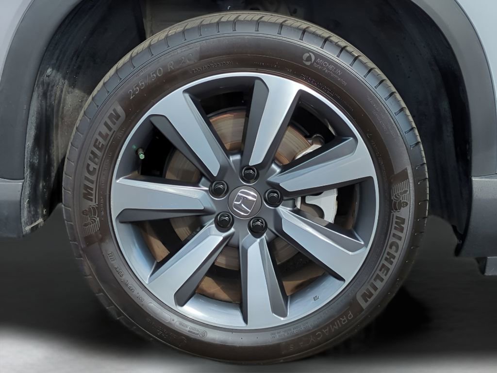 Used 2024 Honda Pilot Touring image 10