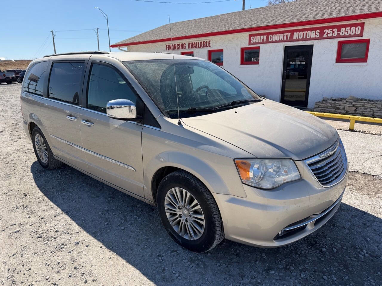 Used 2013 Chrysler Town & Country Touring-L w/ Driver Convenience Group FWD image 1