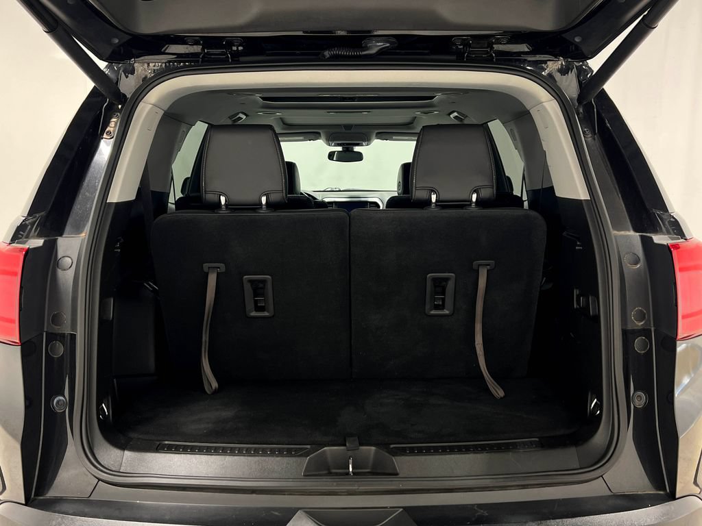 Used 2018 GMC Acadia SLT w/ LPO, Floor Liner Package AWD/4WD image 28