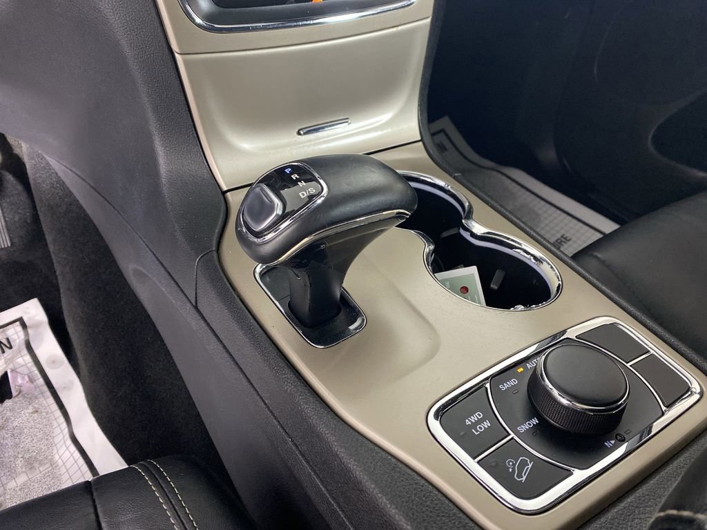 Used 2014 Jeep Grand Cherokee Limited image 19