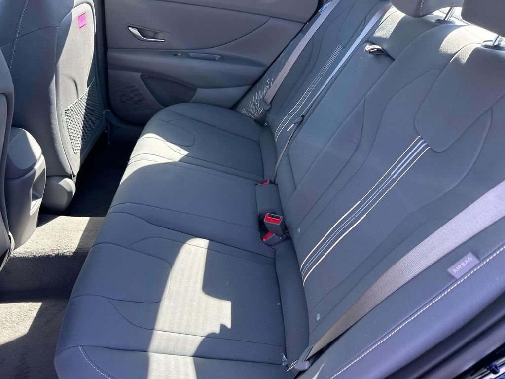 New 2026 Hyundai Elantra SEL Sport image 17