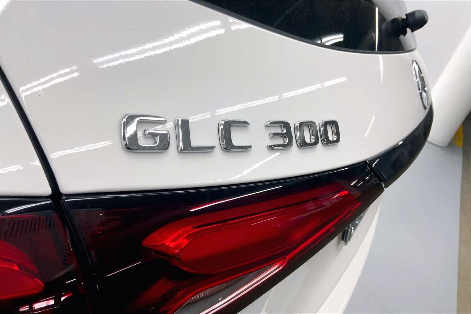 New 2027 Mercedes-Benz GLC 300 image 15