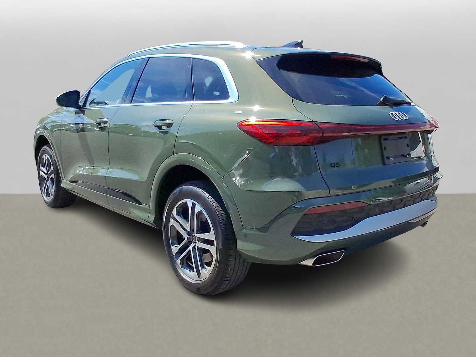 Certified 2025 Audi Q5 Premium AWD/4WD image 28
