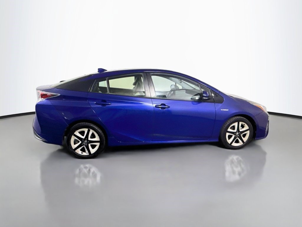 Used 2016 Toyota Prius Four Touring FWD image 11