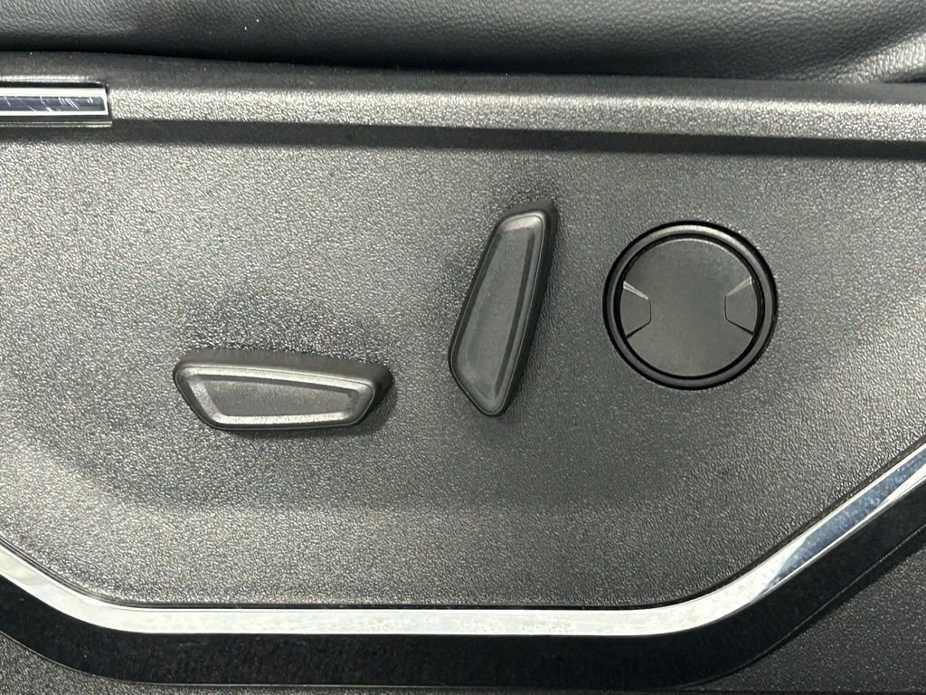 Used 2024 Ford F350 Lariat w/ Lariat Ultimate Package image 35