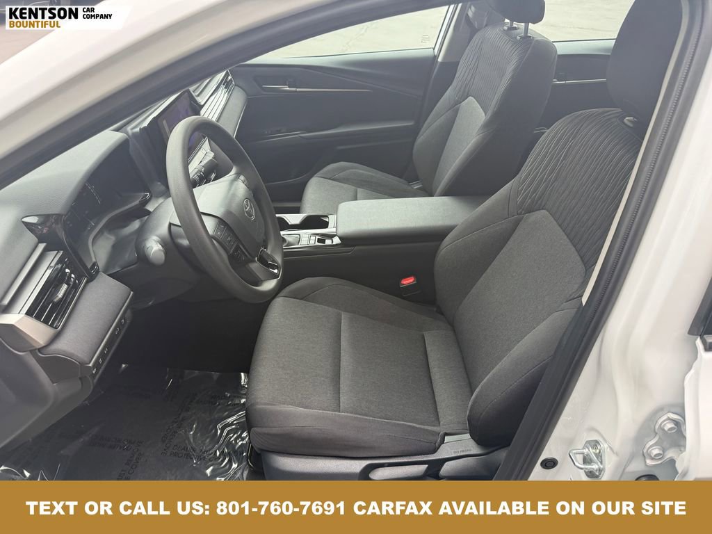 Used 2026 Toyota Camry LE image 31